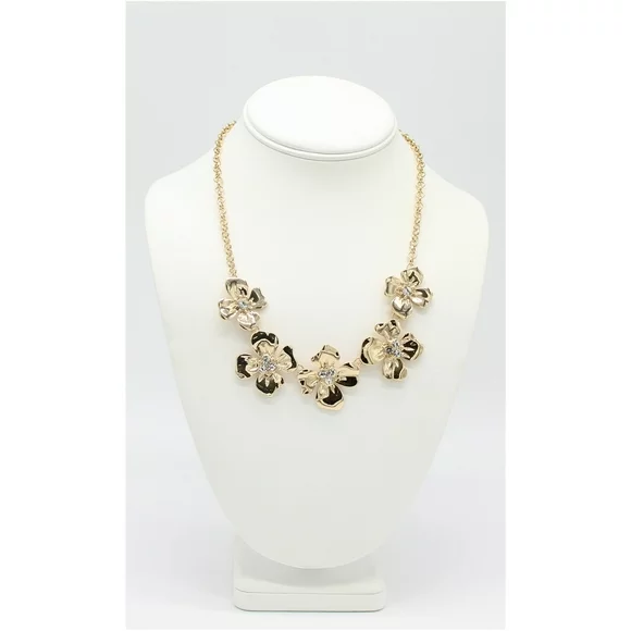 Banana Republic Womens Flowers Necklace Chain, , 20 in.